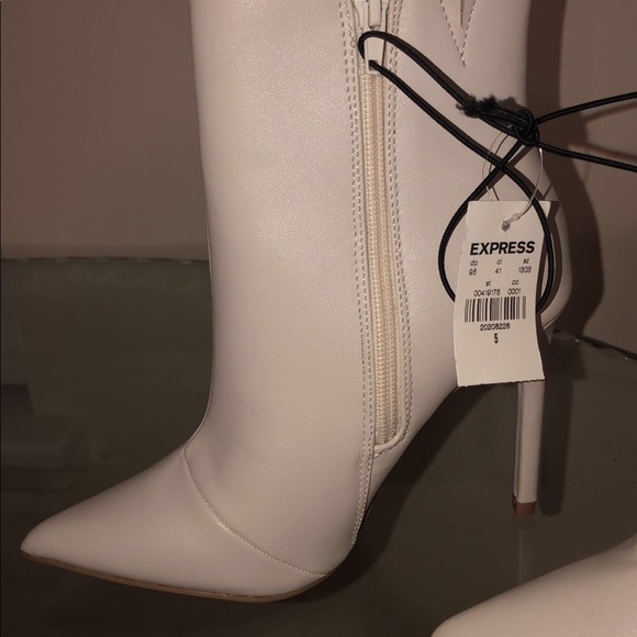 Thin heel booties - Picture 2 of 5